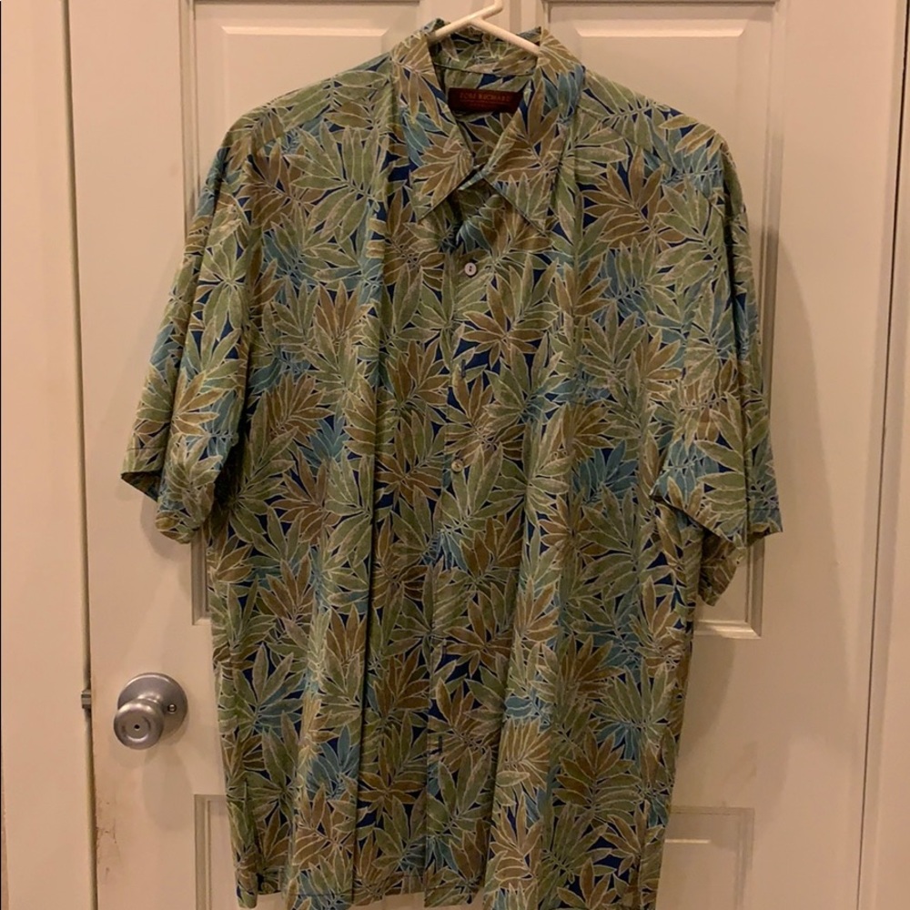 Tori Richard Men’s Camp Shirt